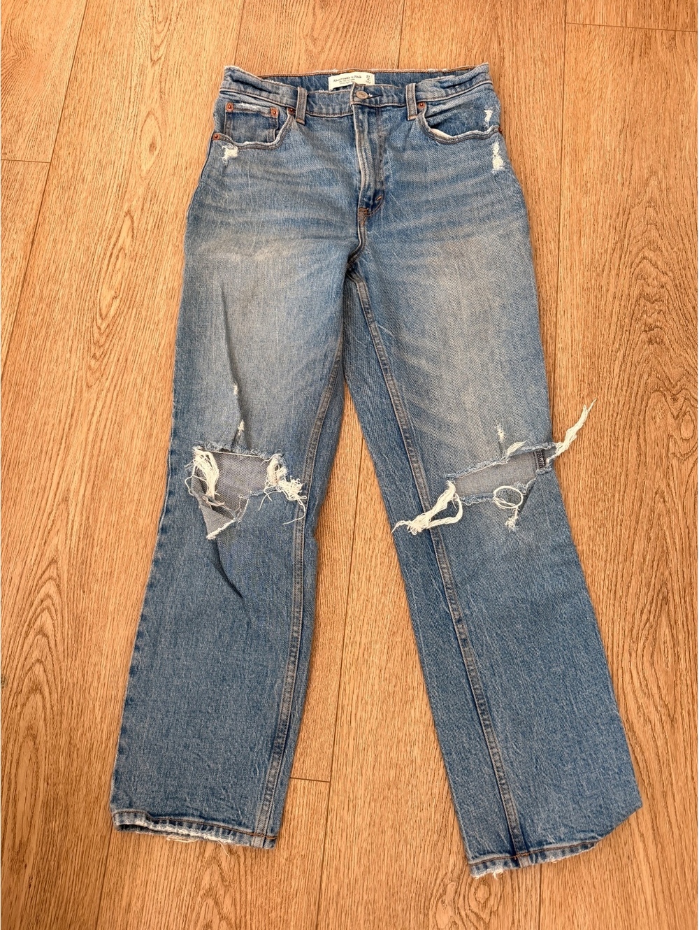 Abercrombie & Fitch Ultra High Rise The 90's Straight Jeans Size 27 short